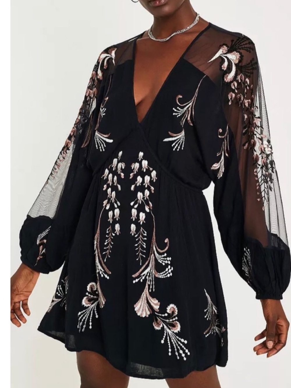 Free People bonjour Black Mini Dress with Blush & Cream Embroidery LARGE